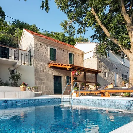 Eterna 1806 Villa Blato na Cetini