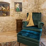 Eterna 1806 Villa *